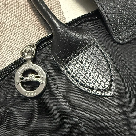 Longchamp x Pokemon Pikachu Le Pliage Large Shoulder Tote Black - Picture 11 of 13